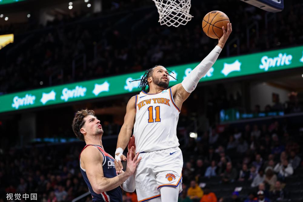 随着社交媒 随着社交媒