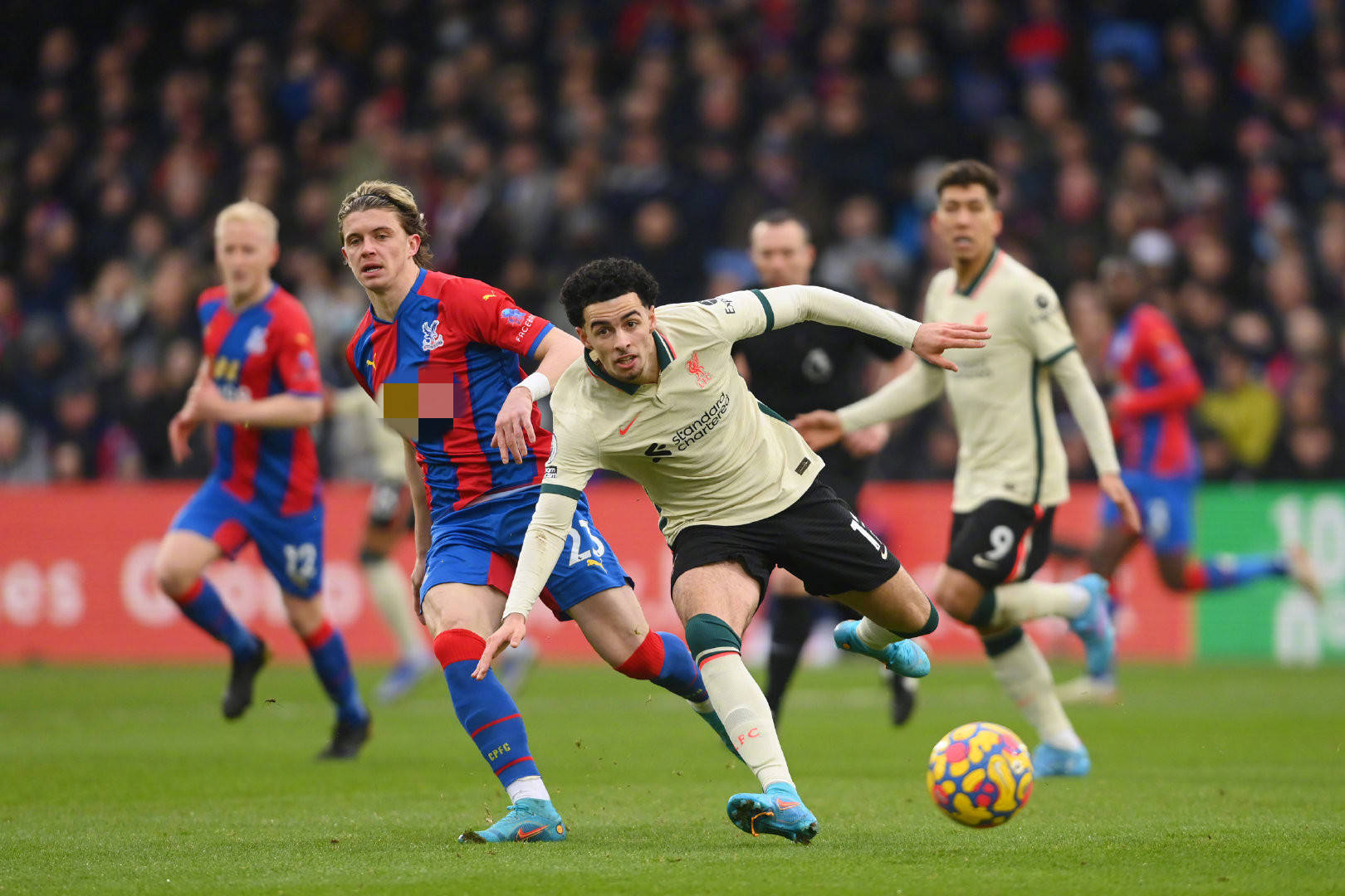 通过这些组 通过这些组